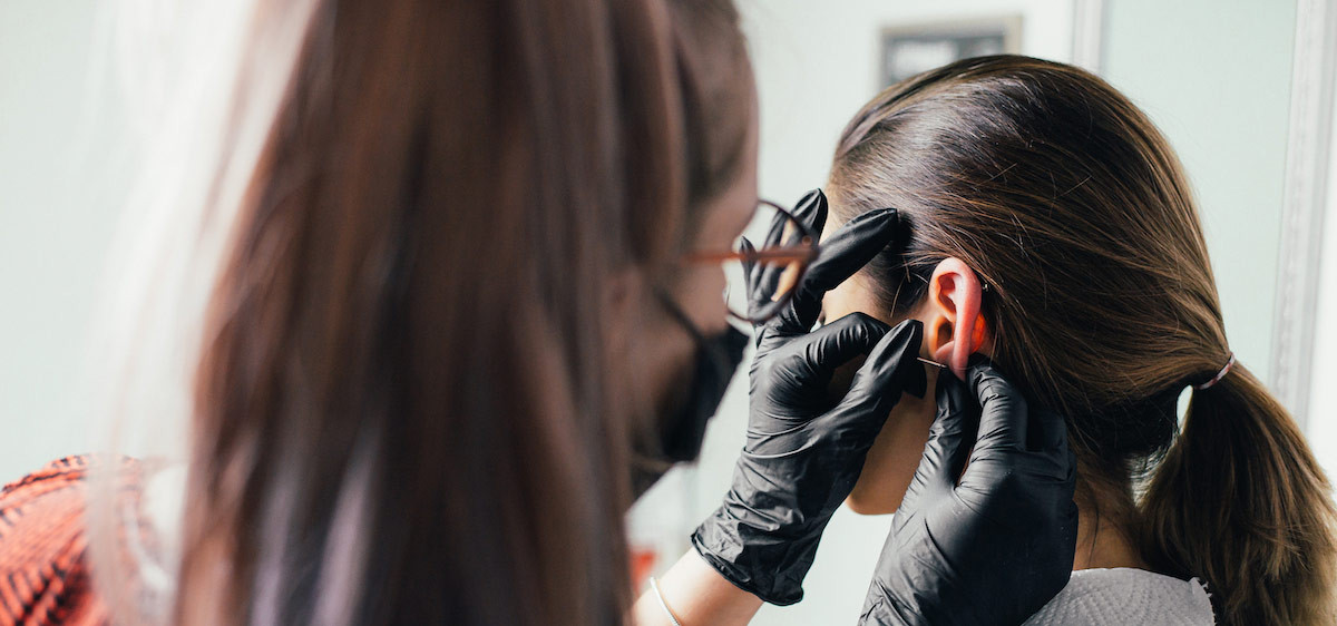 Piercing : quelles précautions pour prévenir les risques de complications ?