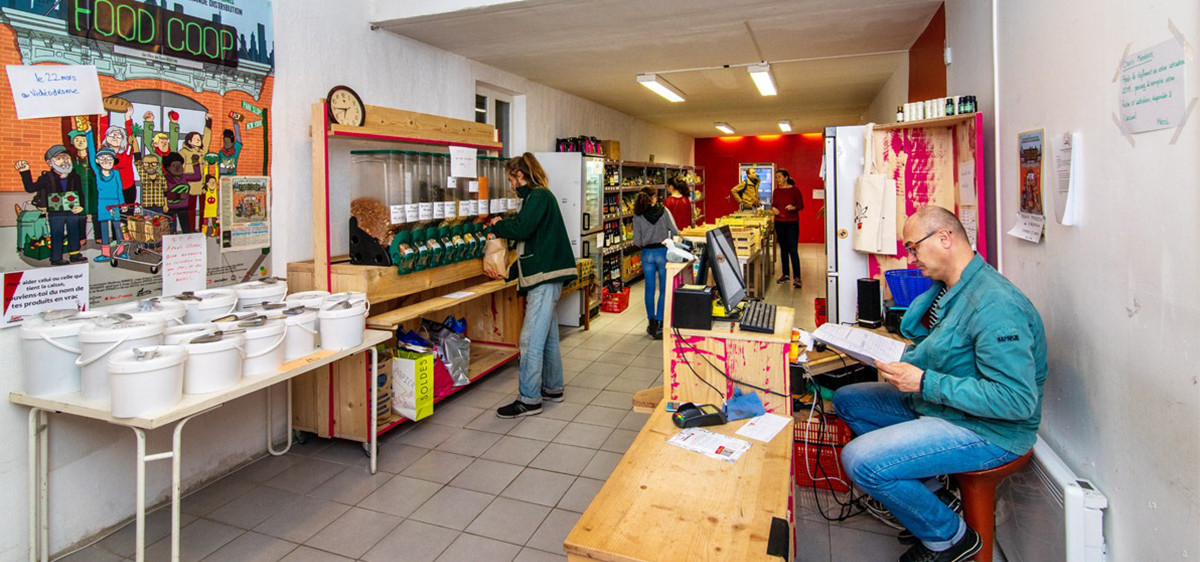 Super Cafoutch, la petite coopérative marseillaise peu chère