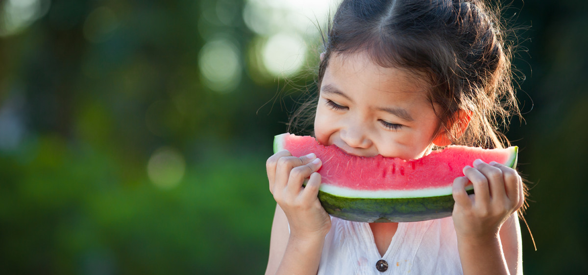 Il fait (trop) chaud ? 5 conseils pour bien manger et s&rsquo;hydrater