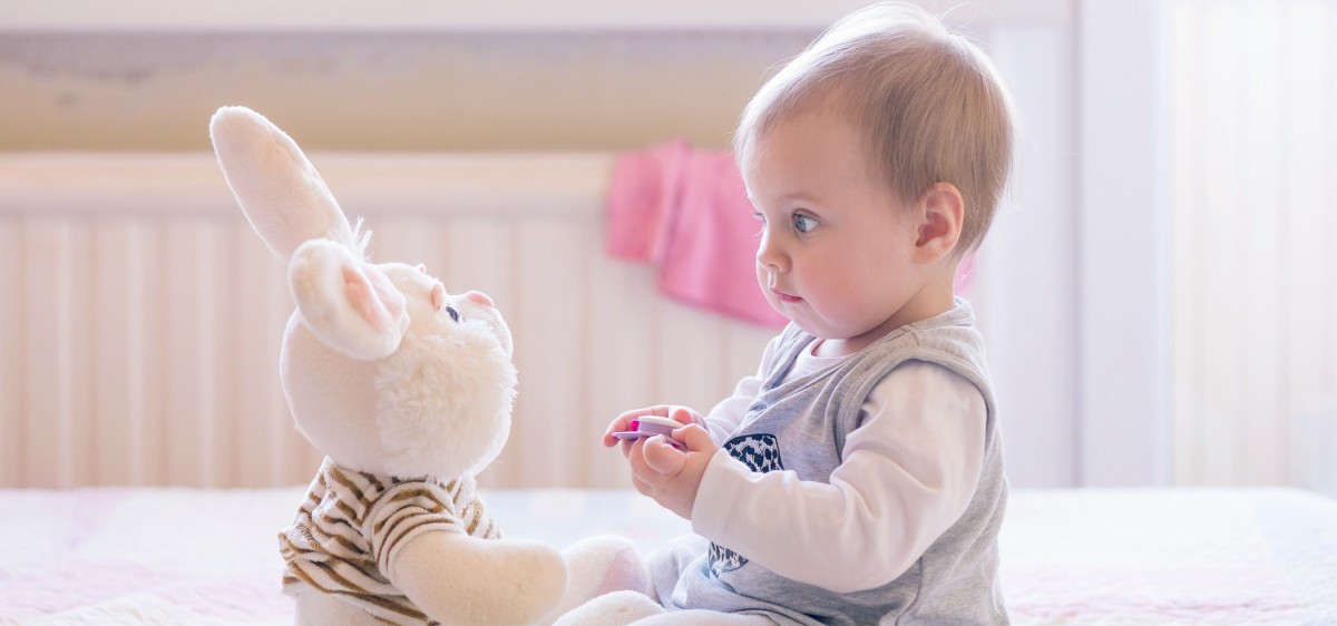 Bébés multilingues : entre bienfaits et préjugés