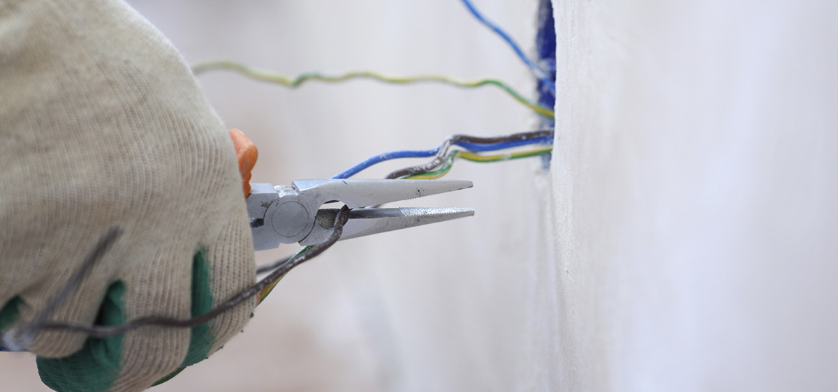 Entretenir vos installations électriques : la check-list