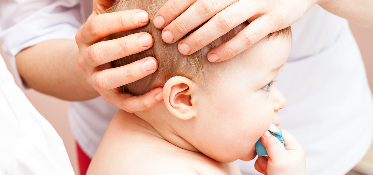 L’ostéopathie, une solution pour les maux de bébé